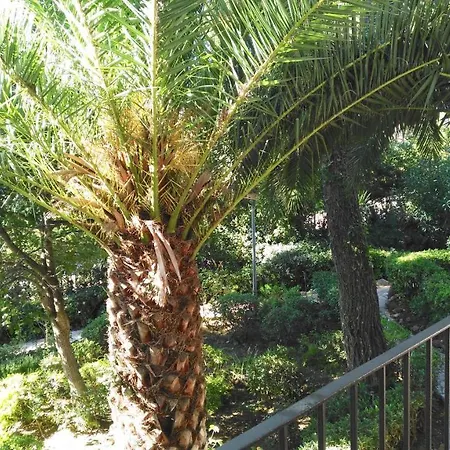 Clip B-2 - Апартаменты *